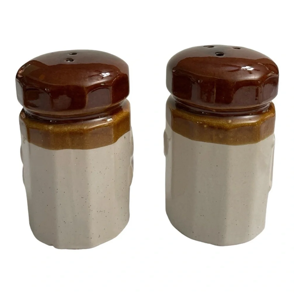 Vintage Brown Drip Style Ceramic Salt & Pepper Shakers Made in Taiwan
